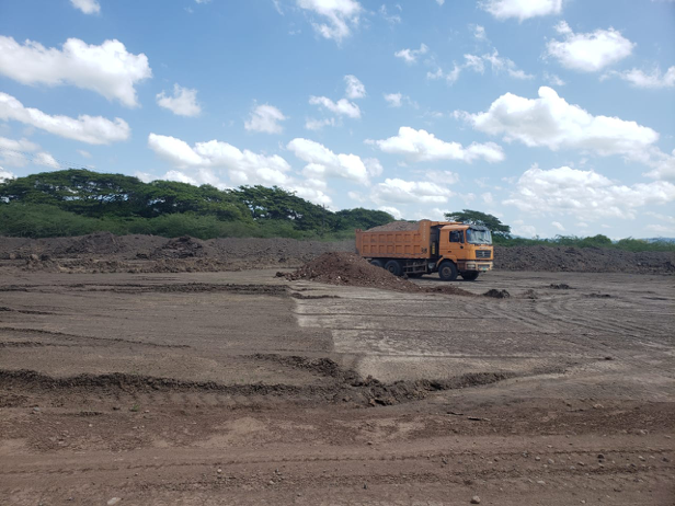 Filling of first layer RHS – Denbigh,Clarendon